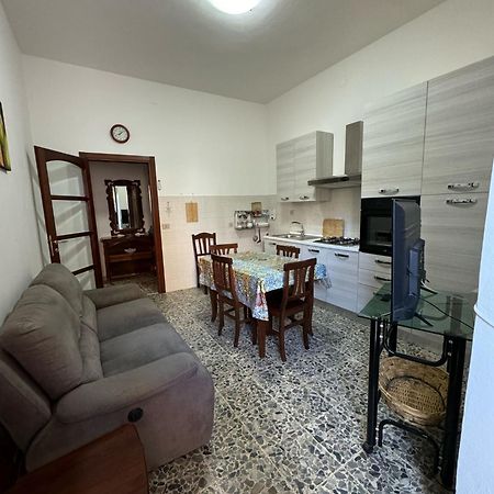 Pm 41 Via Ennio Porrino Guest House Алгеро Екстериор снимка