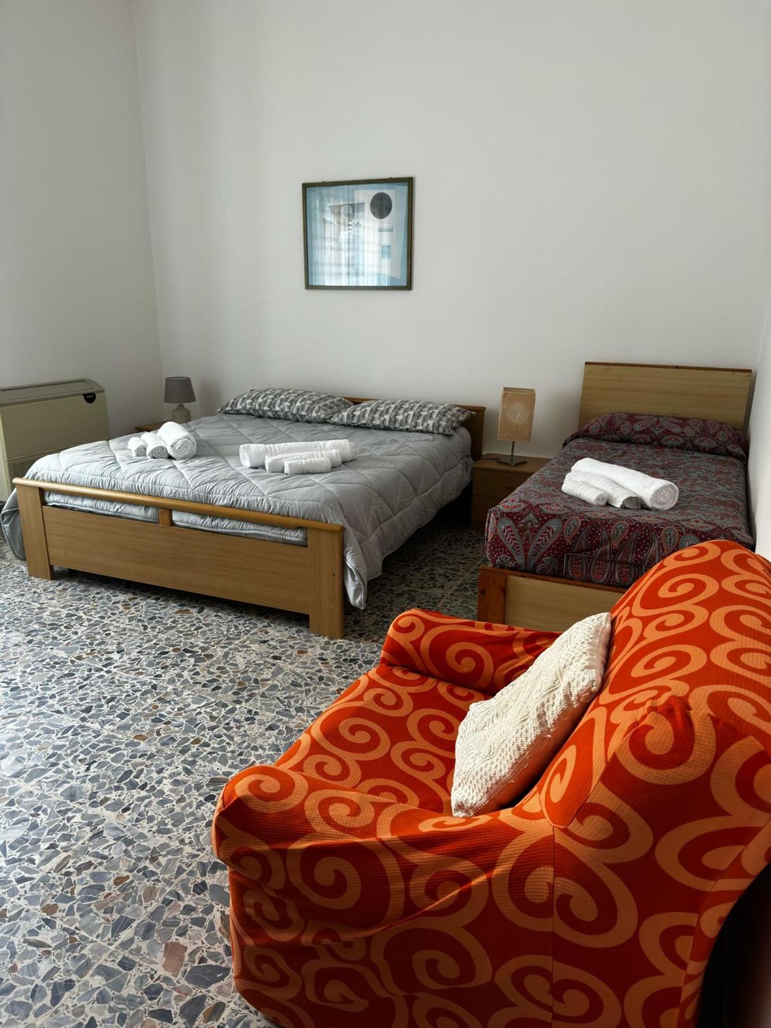Pm 41 Via Ennio Porrino Guest House Алгеро Екстериор снимка