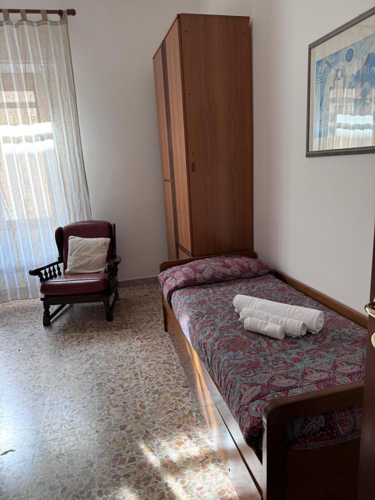 Pm 41 Via Ennio Porrino Guest House Алгеро Екстериор снимка