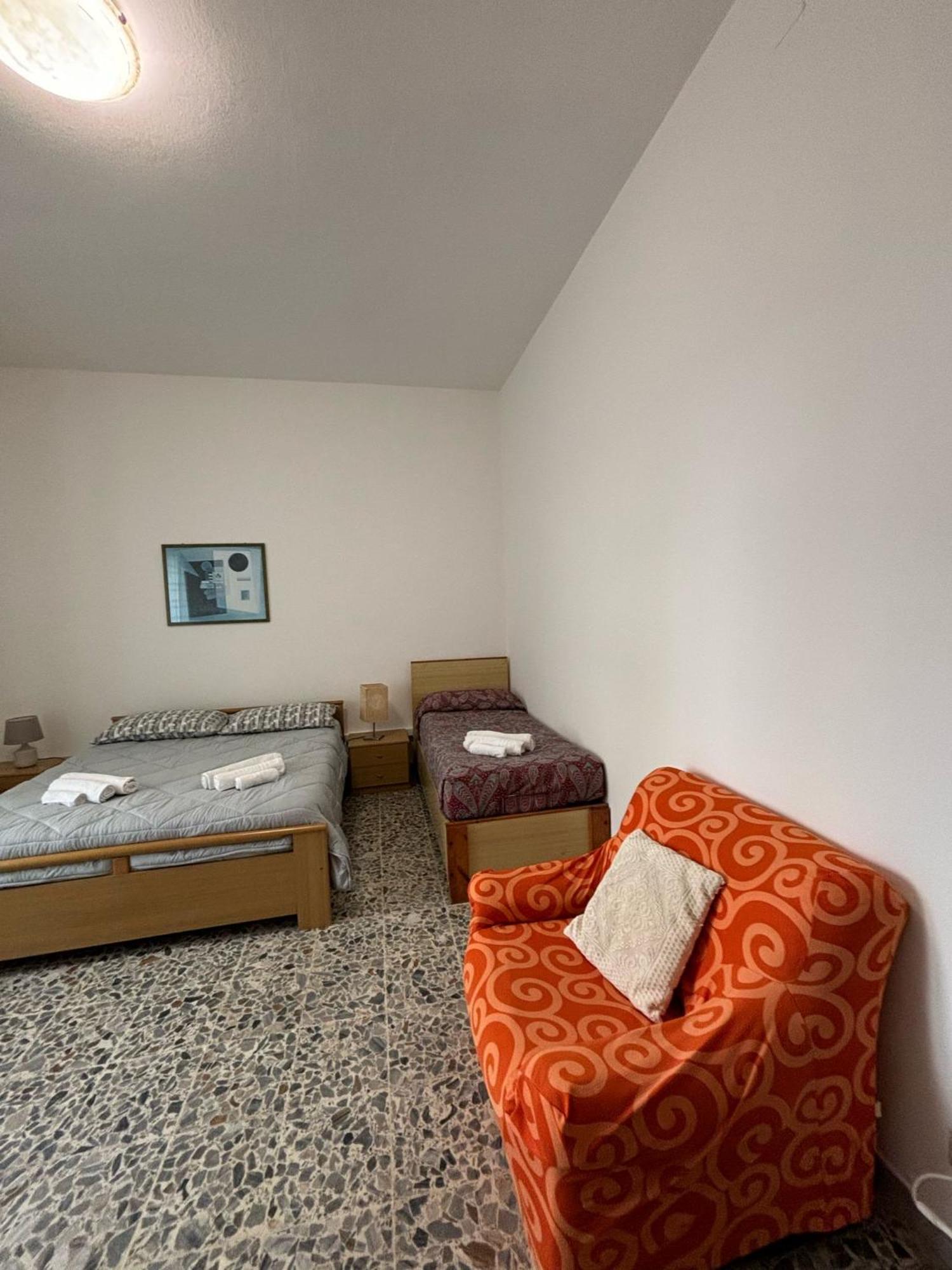 Pm 41 Via Ennio Porrino Guest House Алгеро Екстериор снимка