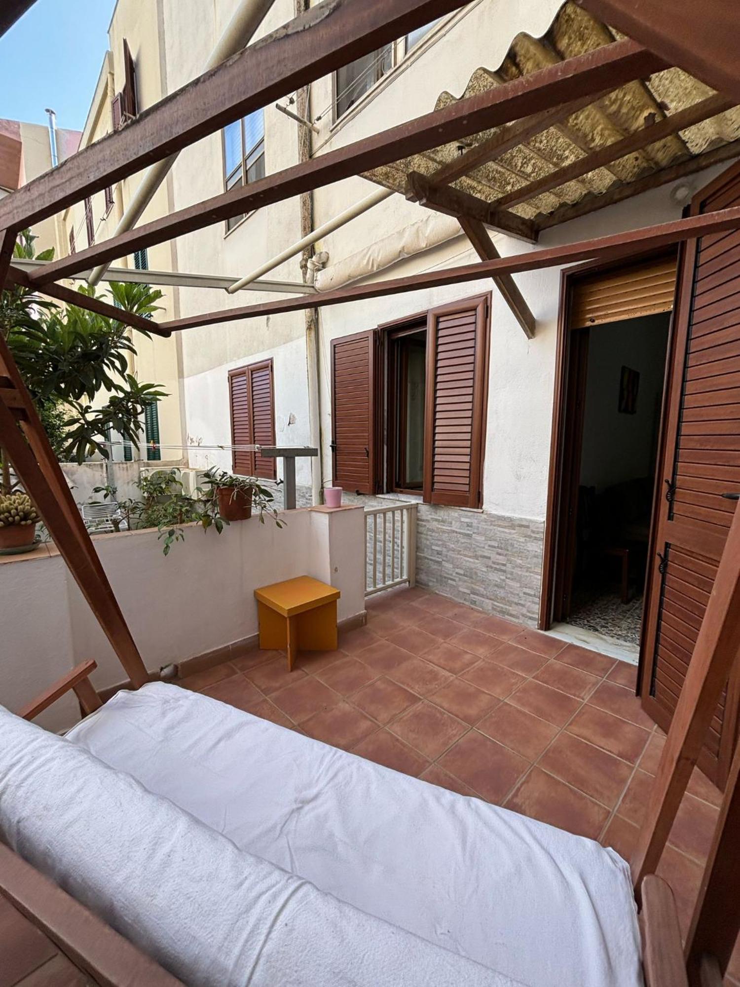 Pm 41 Via Ennio Porrino Guest House Алгеро Екстериор снимка