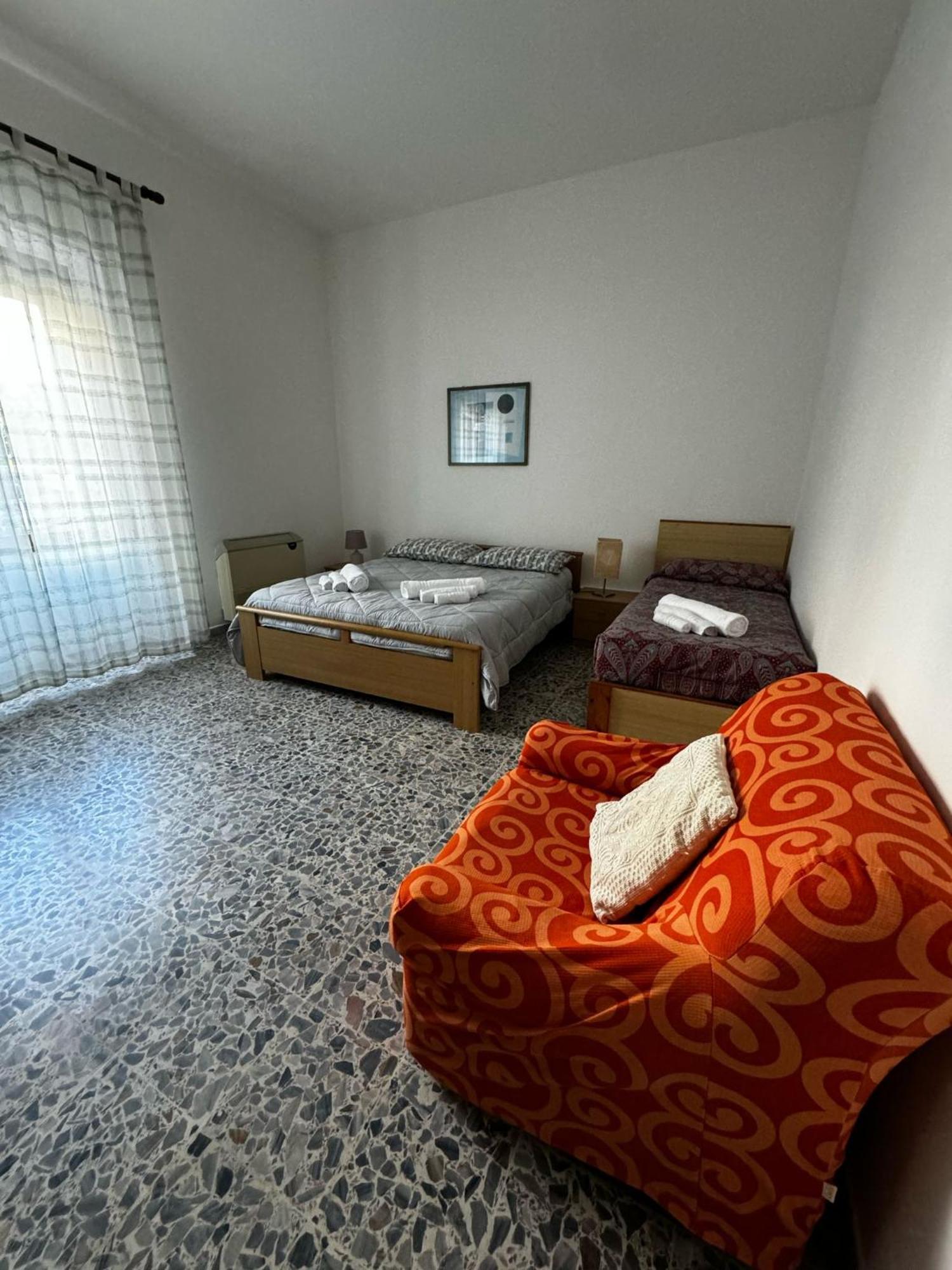 Pm 41 Via Ennio Porrino Guest House Алгеро Екстериор снимка